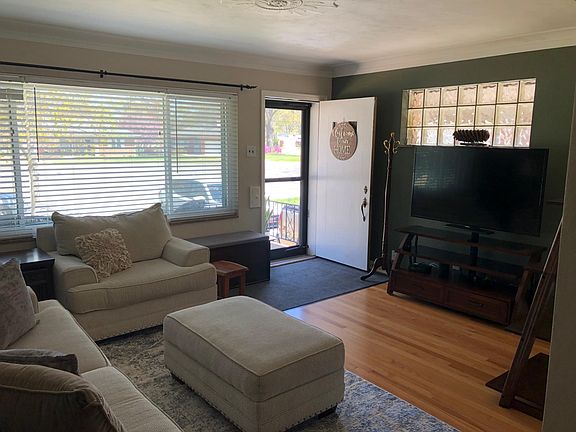 3rd image of 6408 Loughborough Ave