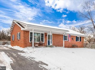 15225 Clear Spring Rd, Williamsport, MD 21795