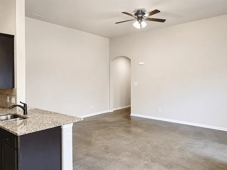 343 Emma Dr #343 — Photo 6