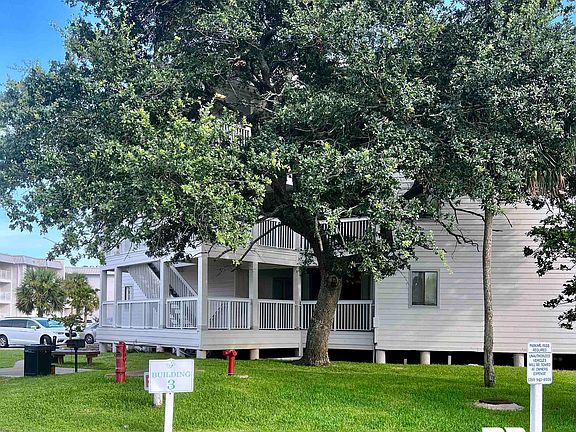 2nd image of 400 Plantation Rd #3320