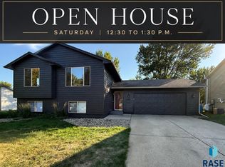 6205 W Jordan Dr, Sioux Falls, SD 57106