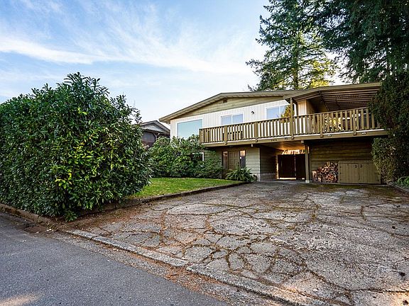 2nd image of 21674 Manor Ave