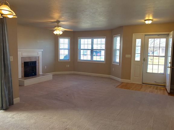 Family Room/Dining Room