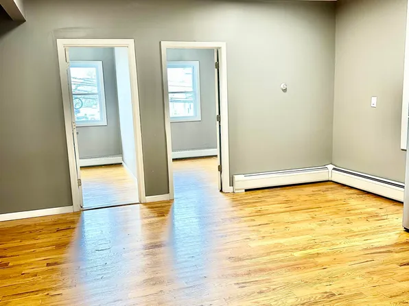 245 Duncan Avenue image 6 of 17