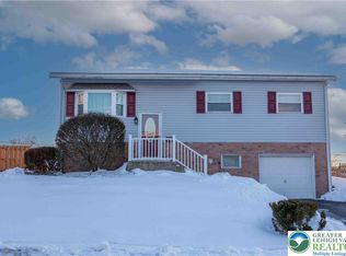 511 Faith Dr, Catasauqua, PA 18032