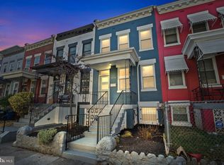 910 10th St NE, Washington, DC 20002