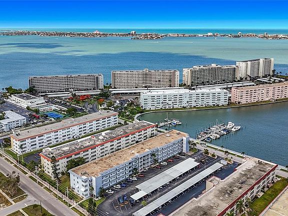 5th image of 3018 59TH STREET S #102