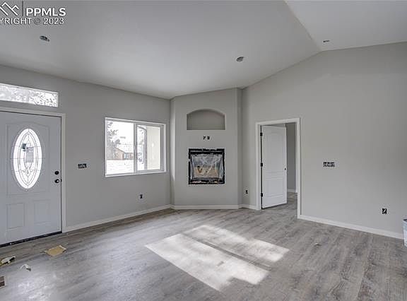 5th image of 147 Illini Dr