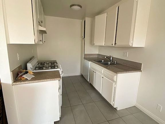 2nd image of 4505-4509 Maplewood Ave #4509-6