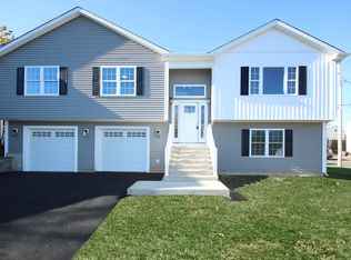 37 Norfolk St, West Haven, CT 06516
