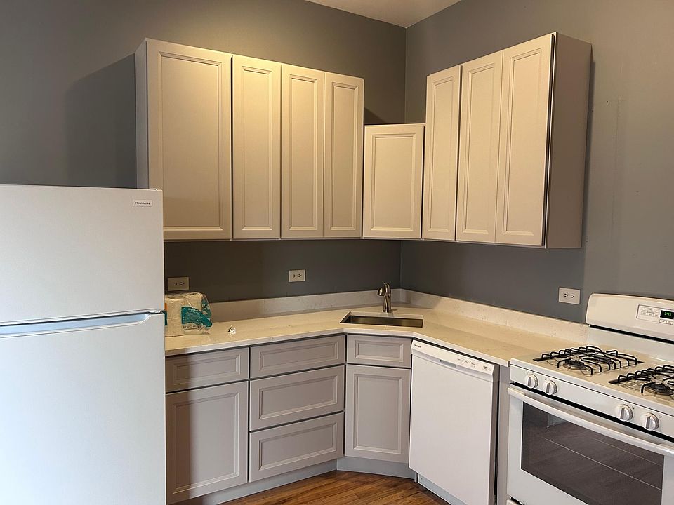 1st image of 1215 W Grand Ave APT 3F