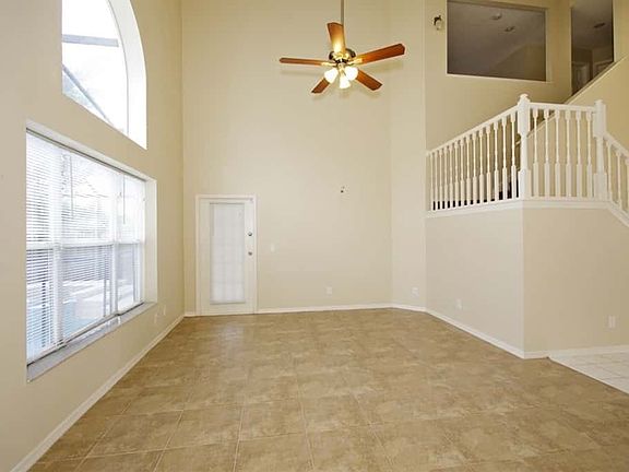 5th image of 2855 Joseph Cir