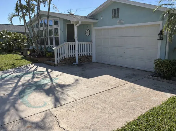 1073 La Paloma Blvd, North Fort Myers, FL 33903