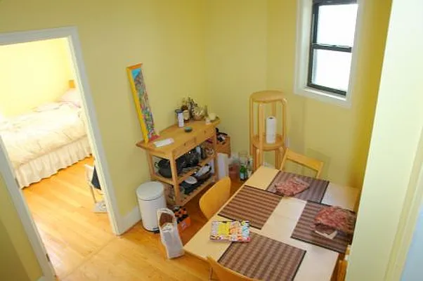 Rented by Metropolitan Realty | media 13