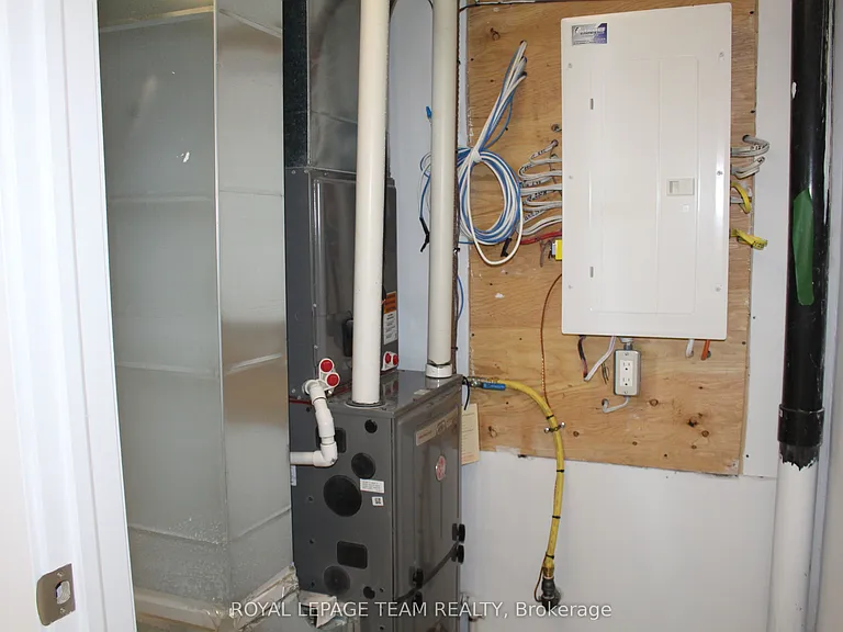 155 Longpre St E #A — Photo 31