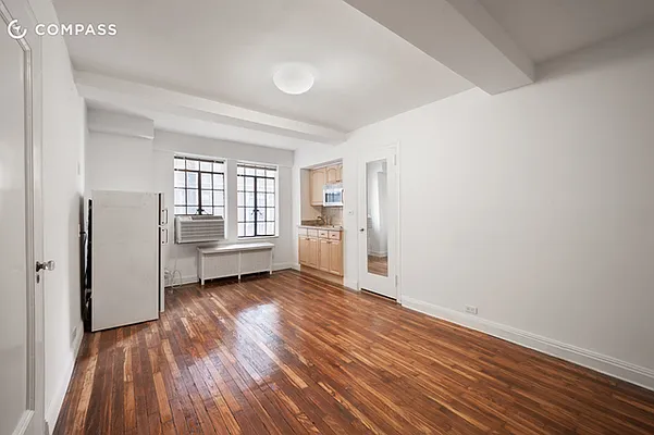 Rented by Compass | media 19