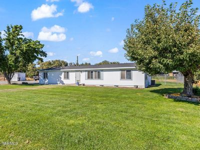 7907 Ahtanum Rd, Yakima, WA, 98903