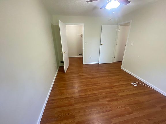 5th image of 288 Kempsey Dr