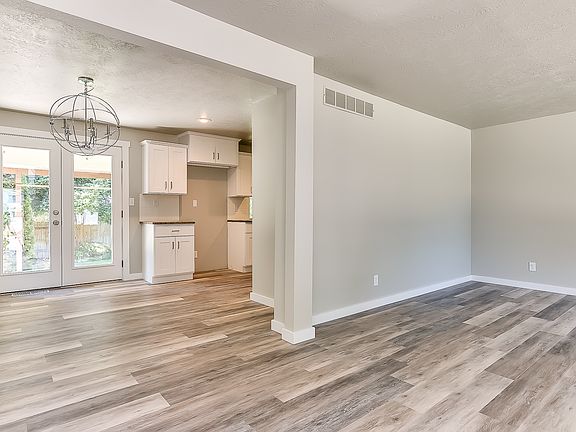 Living Room #1 & Dining Room