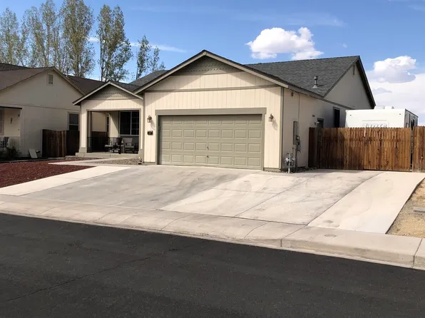 1958 W Rawles Dr, Fernley, NV 89408