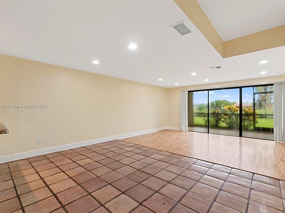 4th image of 4651 NW 90th Ave #4651