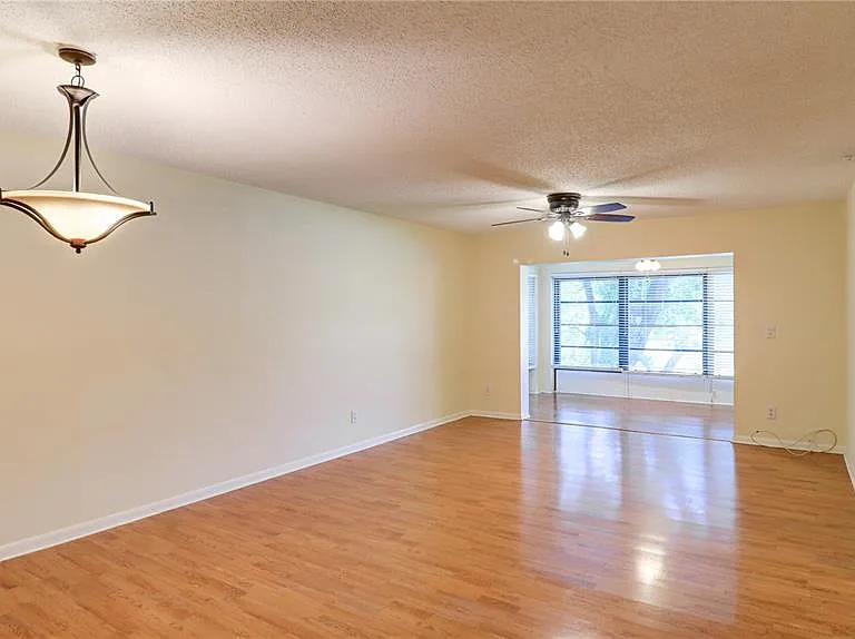 3399 Mermoor Dr #207 — Photo 26