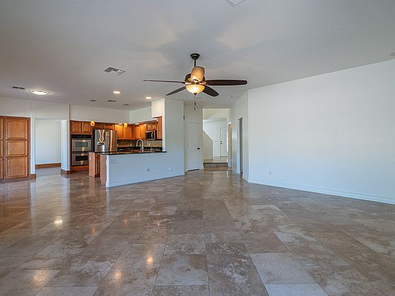 5th image of 2512 W Barbie Ln