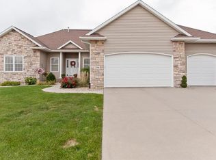 2390 Lansing Dr, Marion, IA 52302