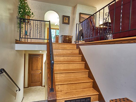 2nd image of 639 176th Ln NE