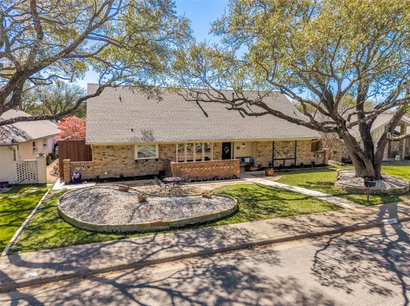 7402 Authon Dr, Dallas, TX 75248