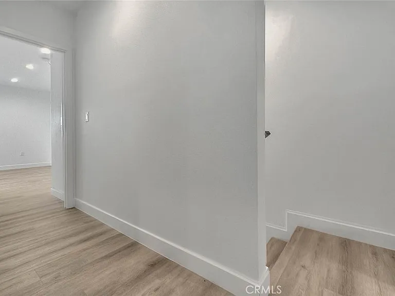 5852 Vineland Ave #5852-2 — Photo 8