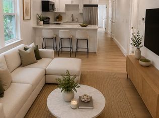 60 Derby St APT 1, Somerville, MA 02145