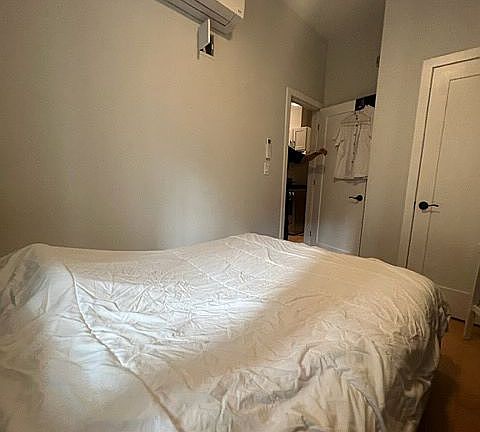 3rd image of 243 E 58th St #3A
