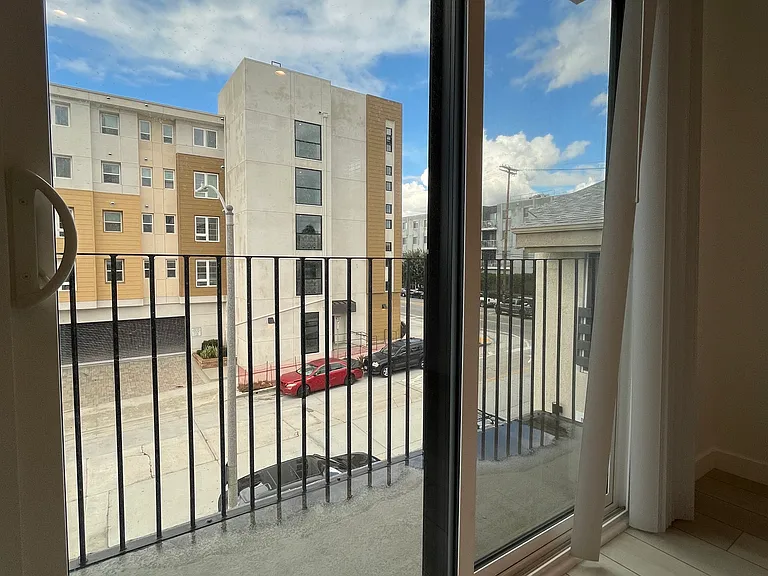 246 N Dillon St #246 — Photo 9