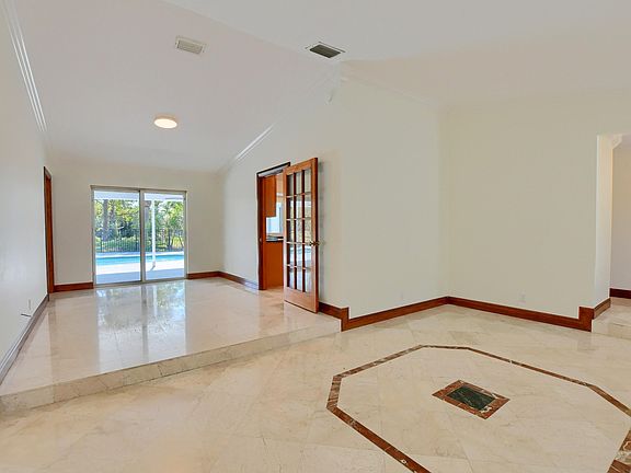5th image of 2334 Timbercreek Circle NW