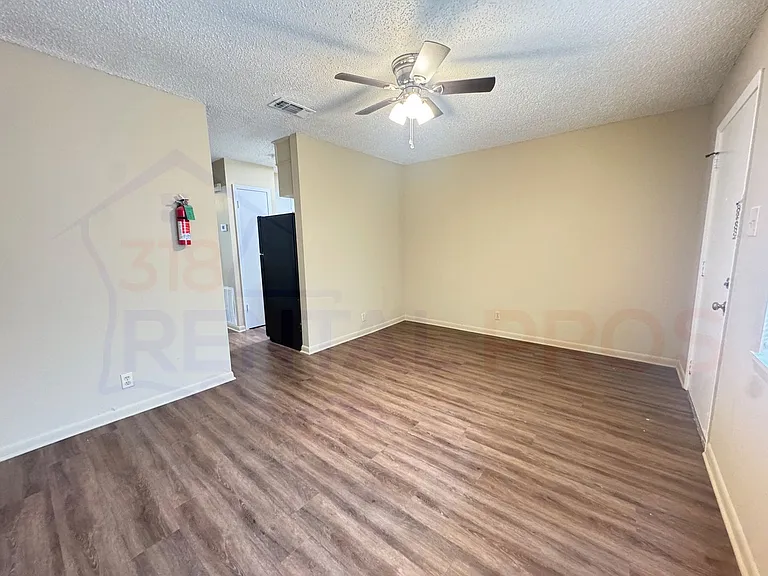 1701 W California Ave — Photo 3