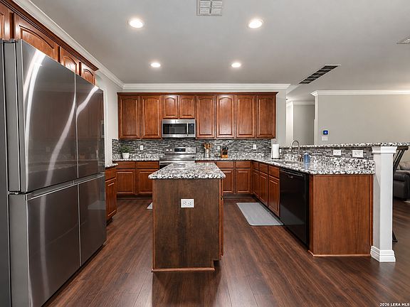 4th image of 313 Moonlight Ct