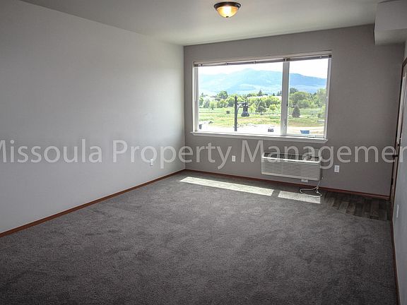 3rd image of 210 N California St APT 402