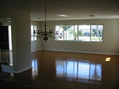 3rd image of 115 Ormond Pkwy