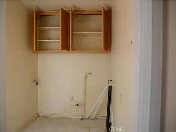 5th image of 2824 Candlewood St