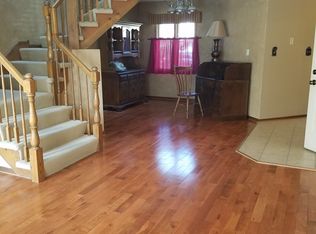 8912 Plainfield Rd, Brookfield, IL 60513