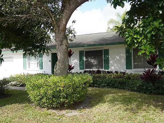 2nd image of 5805 BOSQUE Lane