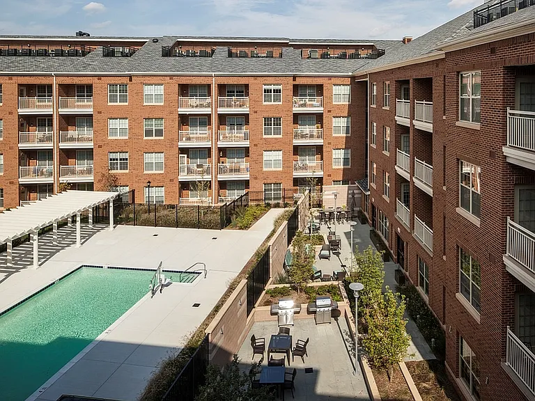 Swimming Pool, Sundeck & Urban Courtyard