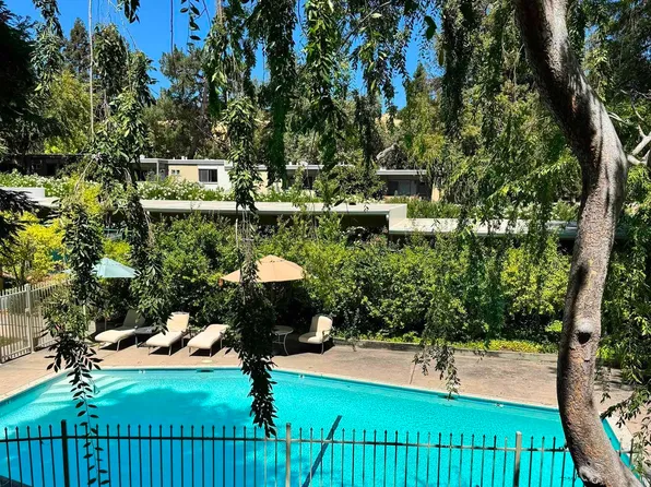 1305 Boulevard Way APT 210, Walnut Creek, CA 94595