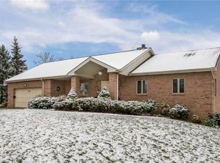174 Floral Hill Dr, Washington, PA