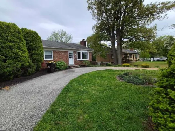 705 W Valley Forge Rd, King Of Prussia, PA 19406