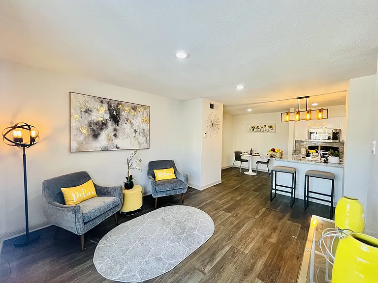 The Park @ Live Oak Apartments — Photo 20