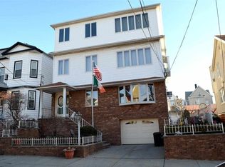 39 E 42nd St, Bayonne, NJ 07002
