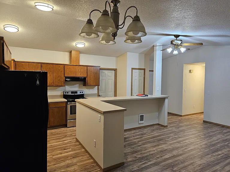 Northgate Dr — Photo 17