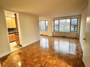 6700 192nd St #218, Fresh Meadows, NY 11365